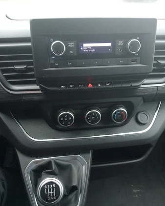 Renault Trafic cena 169000 przebieg: 12700, rok produkcji 2022 z Swarzędz małe 79